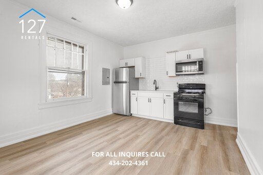 Building Photo - Stylish 1-Bedroom Retreat in the Heart of Lynchburg!