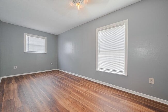Building Photo - 6527 Kernel St