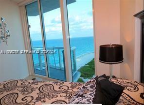 Building Photo - 6515 Collins Ave