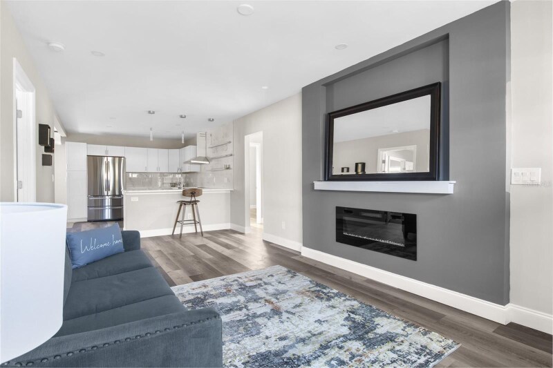 Building Photo - 5318 9th Ave N