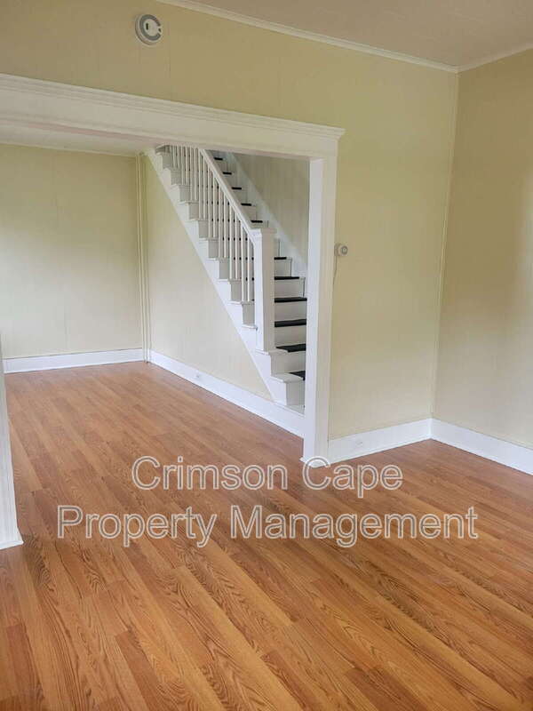 Primary Photo - 34 E Church St