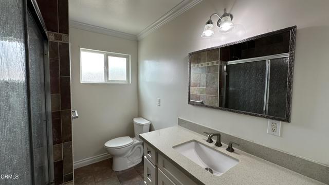 Building Photo - 653 Willowgrove Ave
