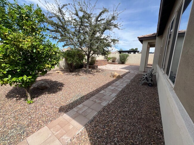 Building Photo - Gilbert Seville Development 3 Bed Plus Den