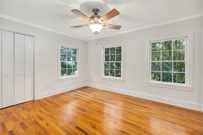 Building Photo - 210 Settlers Rd