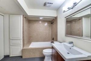 Building Photo - 4242 N Capistrano Dr