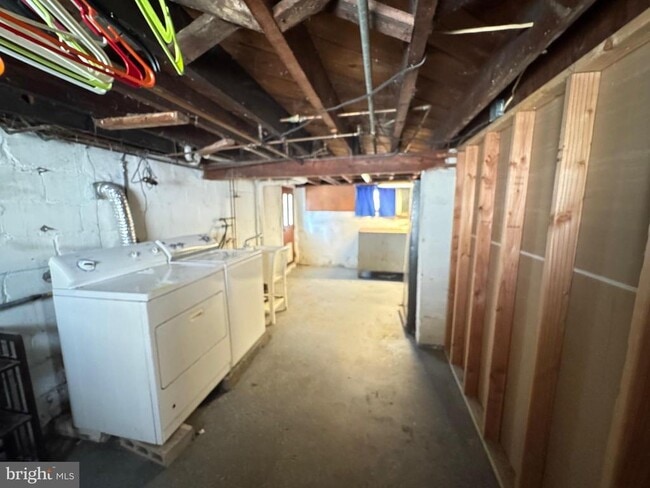 Building Photo - 3021 Texas Ave