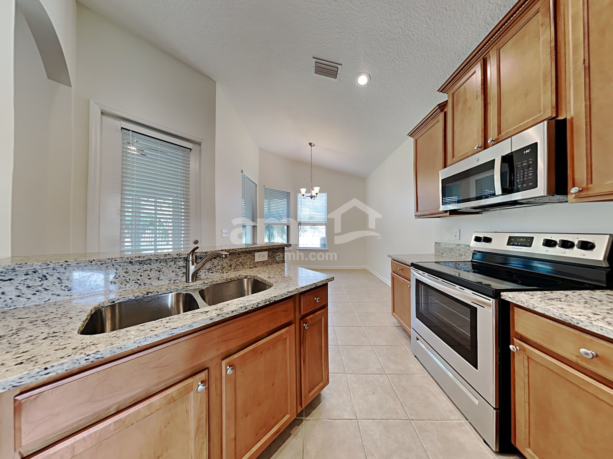 Building Photo - 2340 Aberford Ct