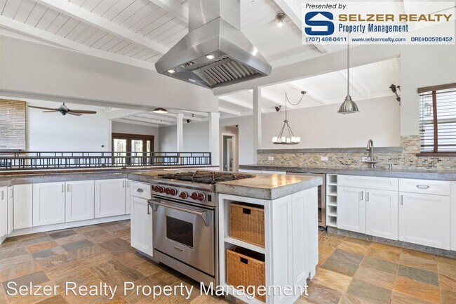 Building Photo - 3 br, 2.5 bath House - 805 Isola Way