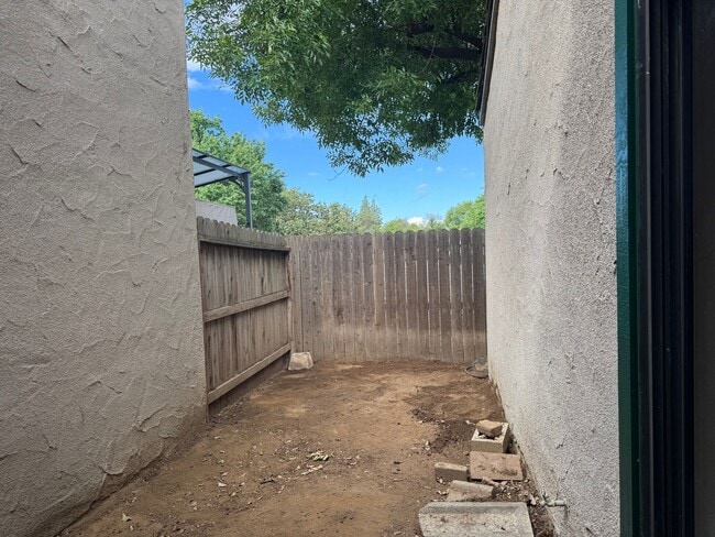 Building Photo - 5965 E Shields Ave