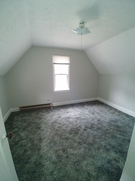 Building Photo - 308 N 11th St