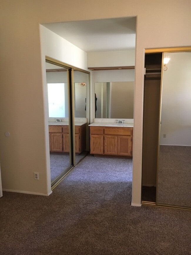 Building Photo - Westside location! Beautiful Single Story On Large Corner Lot