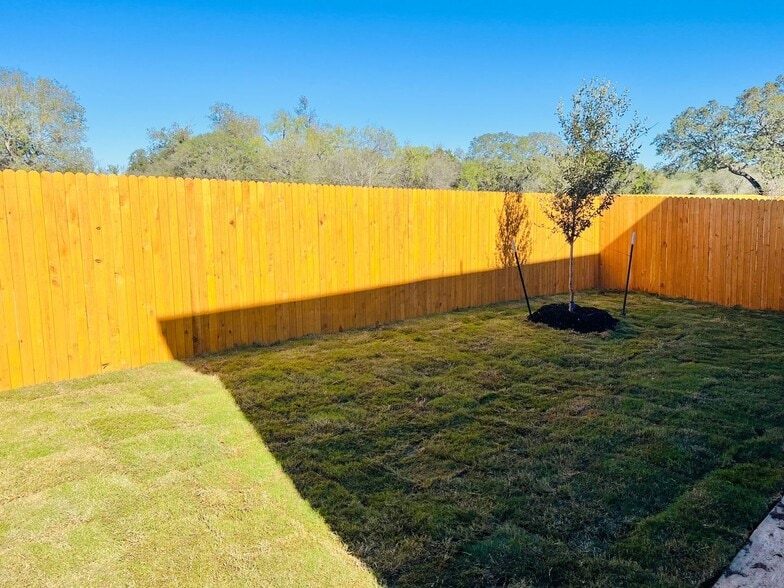 Building Photo - 14607 Emerio Dr