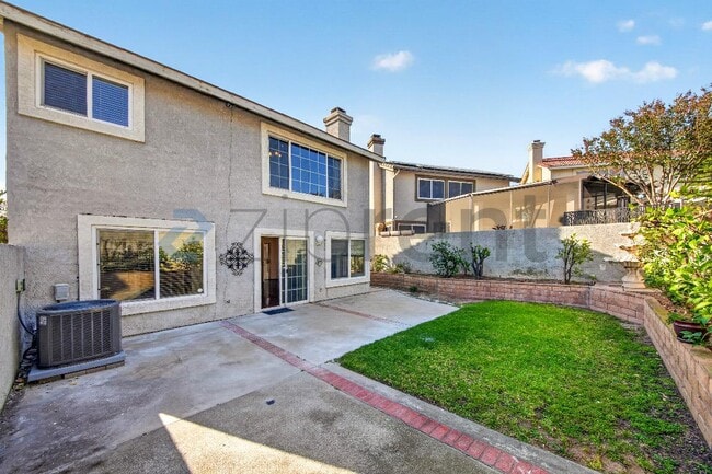 Building Photo - 6637 Alberta Pl