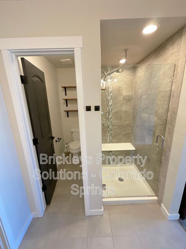 Building Photo - 7227 Berrybrook Ln