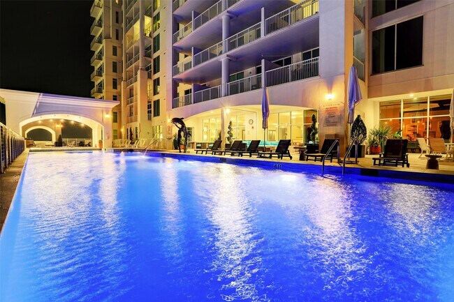 Building Photo - 500 Seawall Blvd