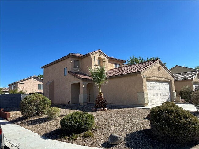 Primary Photo - 9558 Grapeland Ave