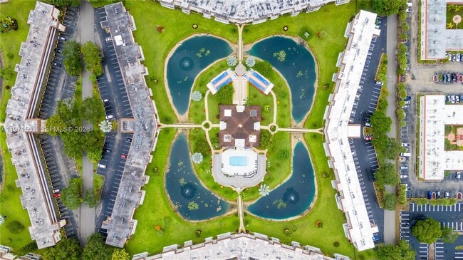 Building Photo - 5003 NW 35th St