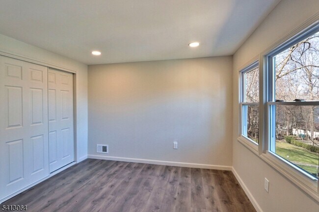 Building Photo - 75 Nolans Point Rd