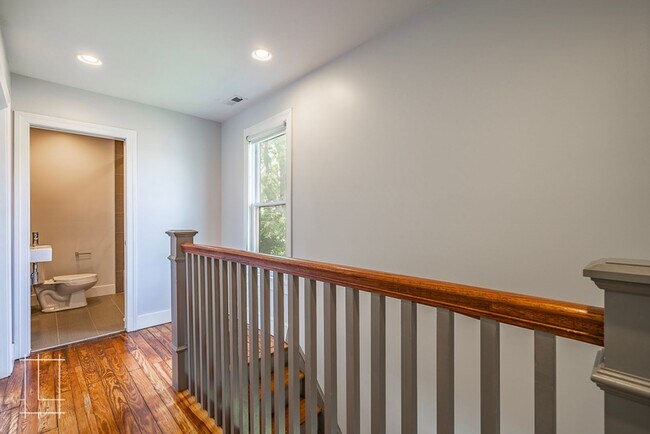 Building Photo - Available Now: One Month Free Rent!