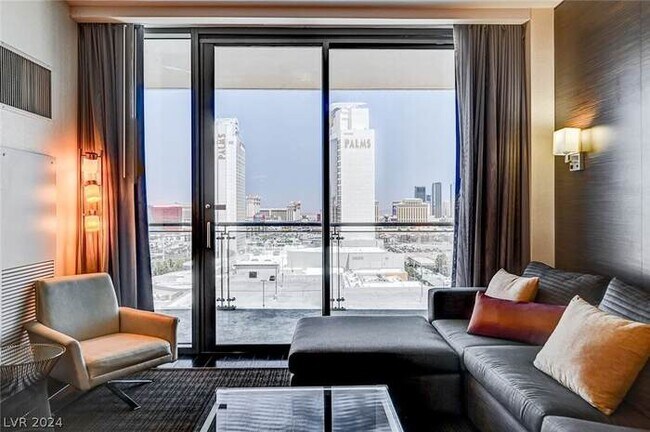 Building Photo - Palms Studio w/ Strip View & BALCONY ACCES...