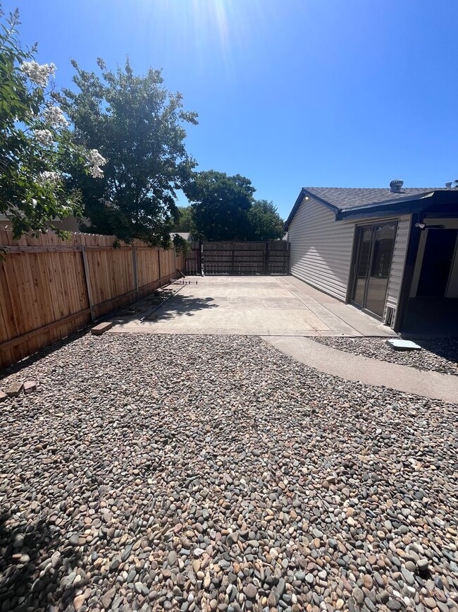 Building Photo - BEAUTIFUL 3 BEDROOM HOME IN ELVERTA!!