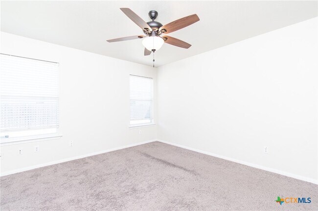 Building Photo - 505 E Orion Dr