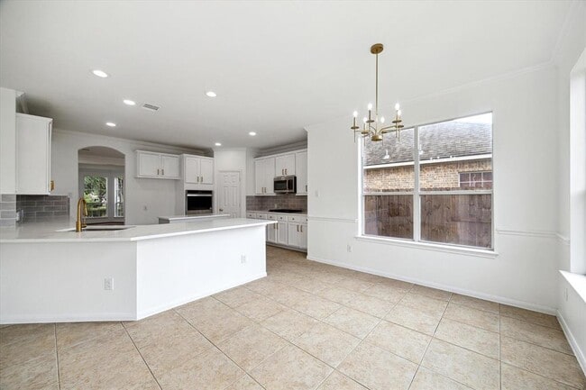 Building Photo - 6314 Canyon Chase Dr