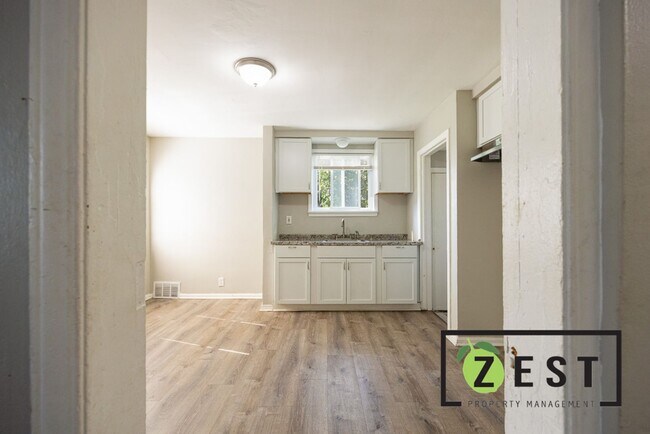 Building Photo - Beautiful 3 Bedroom Home! OPEN HOUSE FRIDA...
