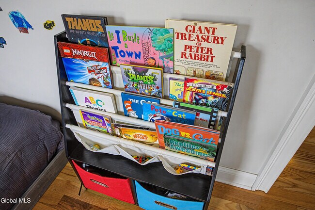 Building Photo - 8 Furlong St