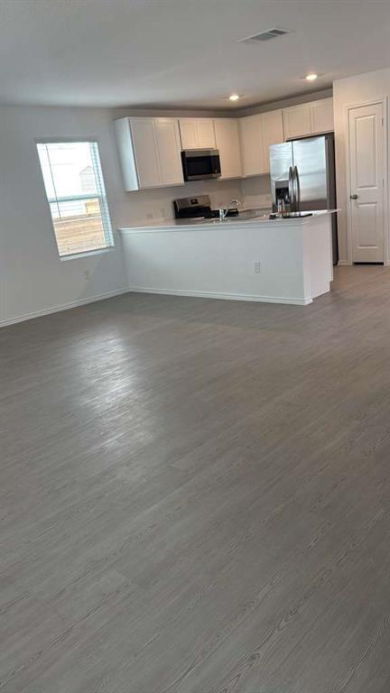 Building Photo - 355 Keefer