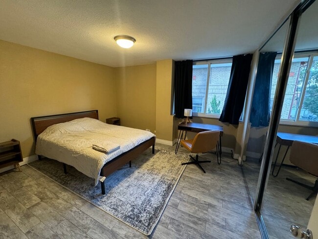 Building Photo - 1196 N Grant St