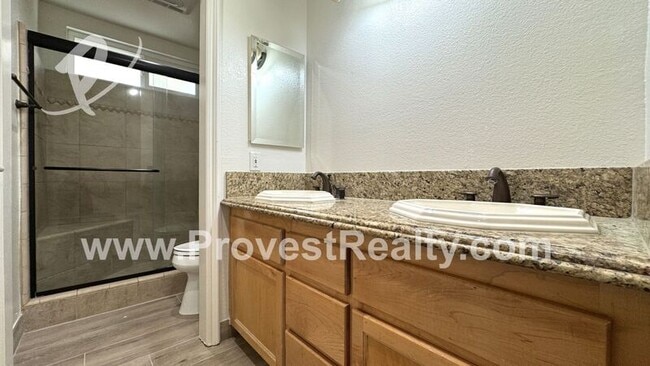 Building Photo - 13675 Ruby Cir