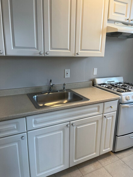 Building Photo - 78 Lafayette Square