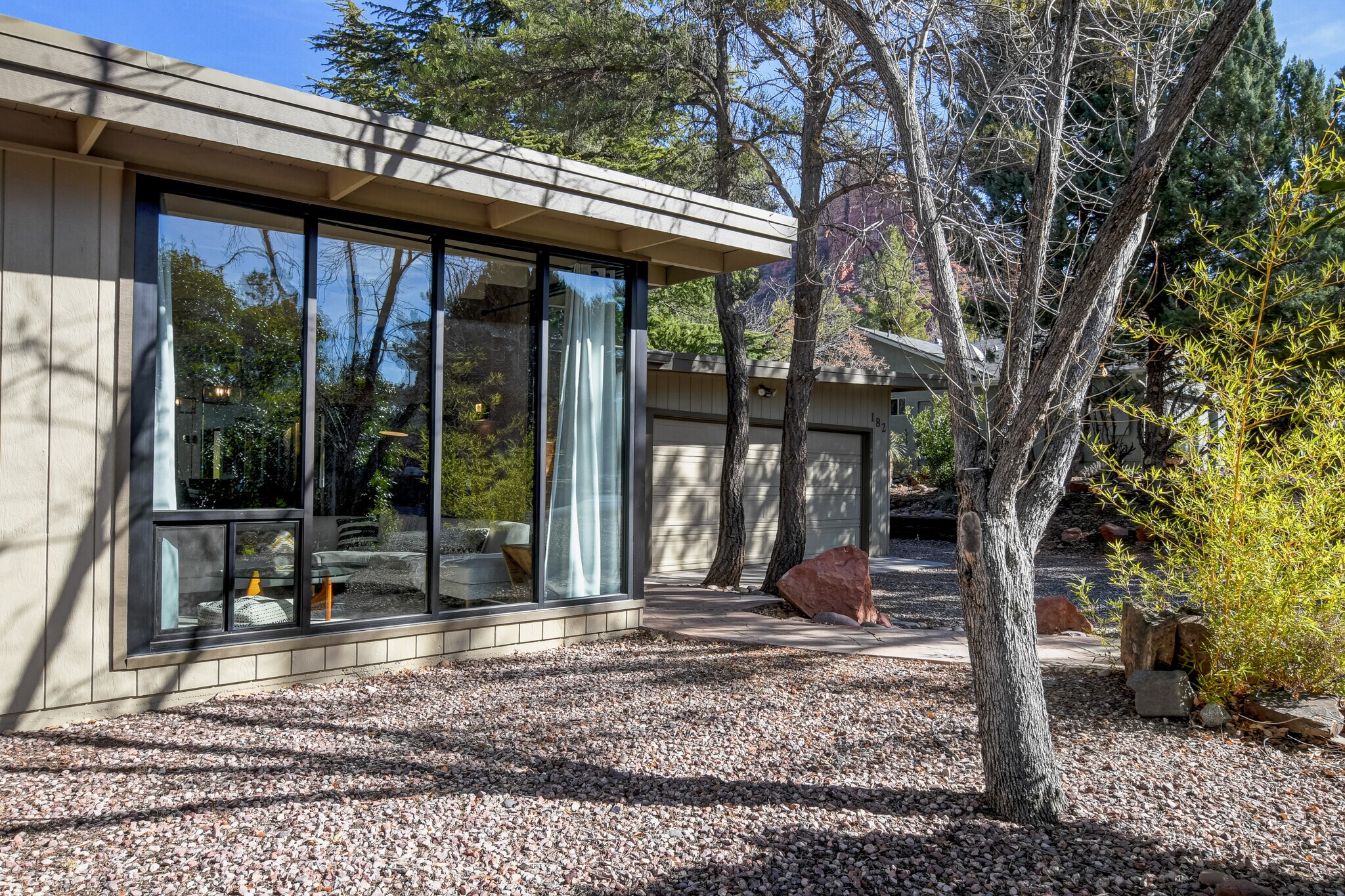 Building Photo - 182 Meadow Lark Dr
