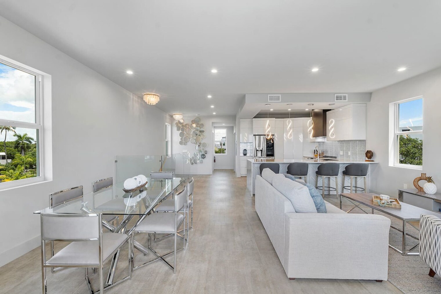 Building Photo - 99 Seaside Ave