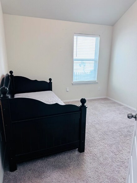 Building Photo - 2800 Joe Dimaggio Blvd