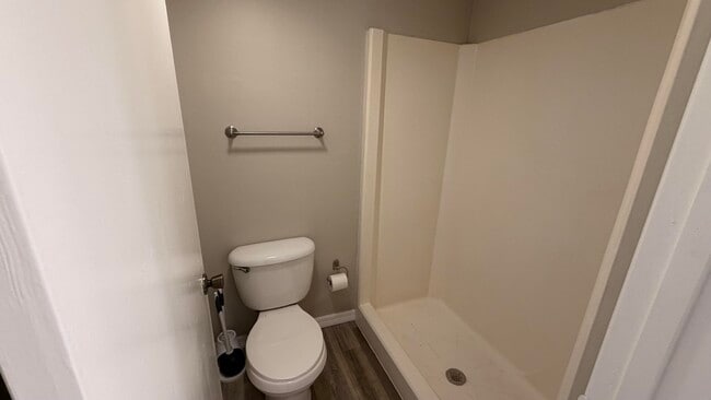 Building Photo - 3302 SE Aster Ln