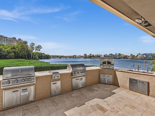 Building Photo - 3602 S Ocean Blvd