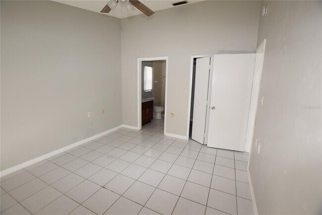 Building Photo - 1023 Cranberry Dr
