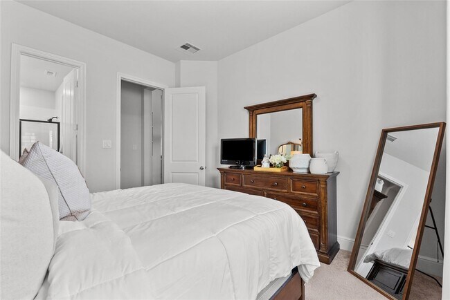 Building Photo - 1713 Waterlilly River Ln