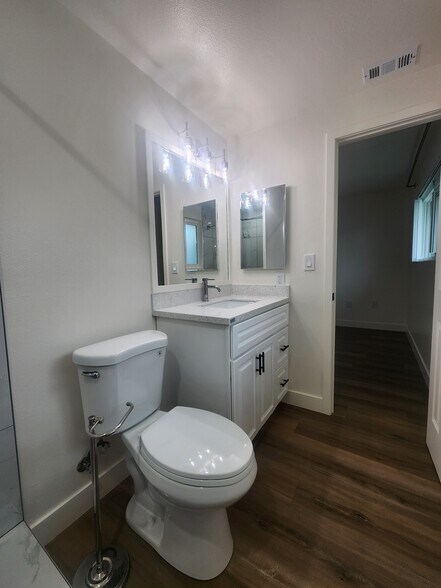Master Bathroom - 431 S Simpson Ave