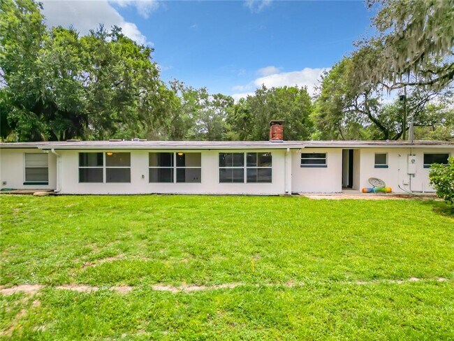 Building Photo - 9999 Lake Georgia Dr