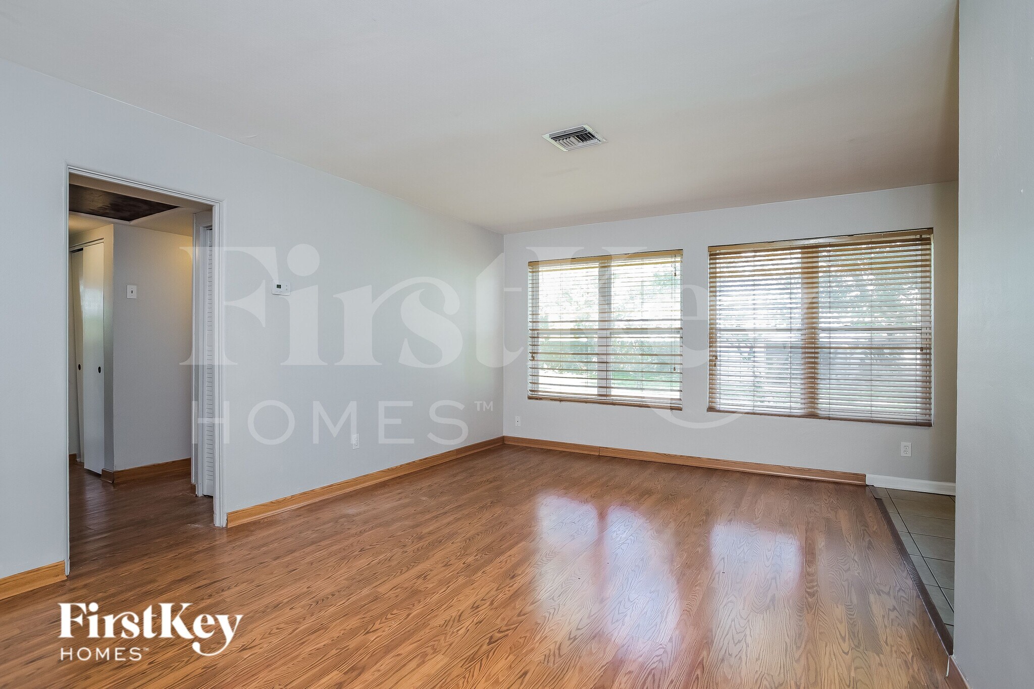 Building Photo - 607 Faber Dr