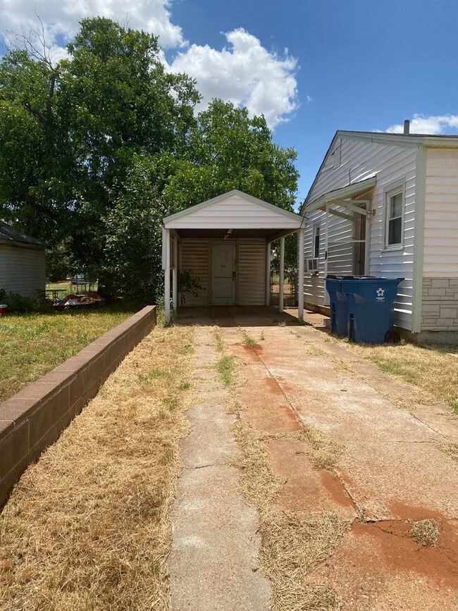 Building Photo - 2 bedroom 1 bath home in Sweetwater near S...