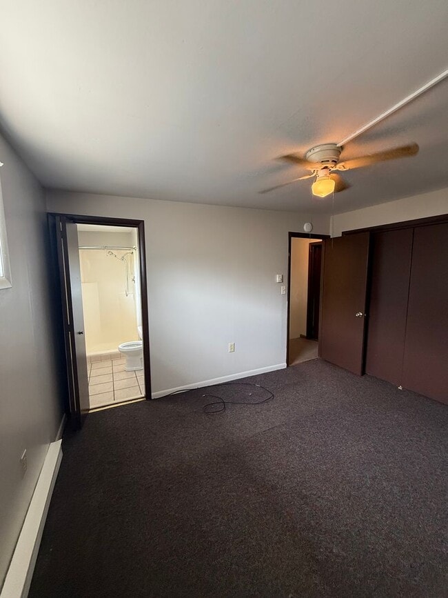 Building Photo - 2 Bedroom | 2 Bathroom Rear Apartment - Open-Concept Layout