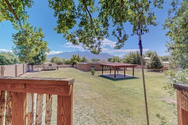 Building Photo - 501 Calle De