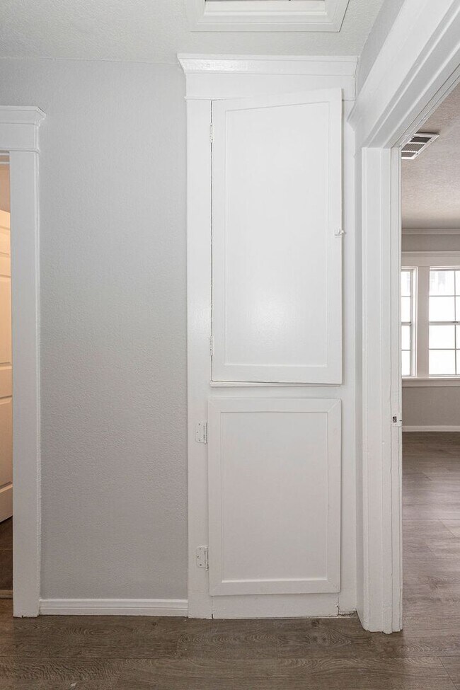 Building Photo - 3463 Plata St