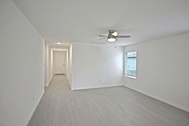 Building Photo - 3817 Low Tide