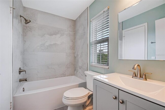 Building Photo - 1025 Wentworth Ct