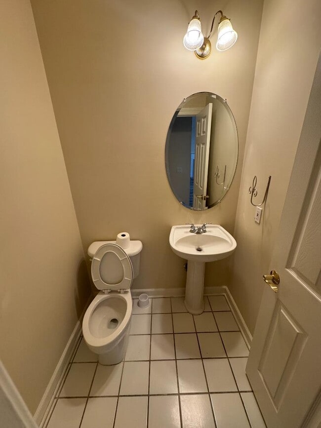 Building Photo - 99 Muirfield Dr